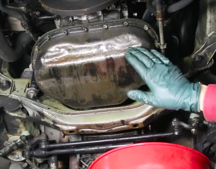 Why You Should Remove the Oil Pan on an Old Car Engine Problem